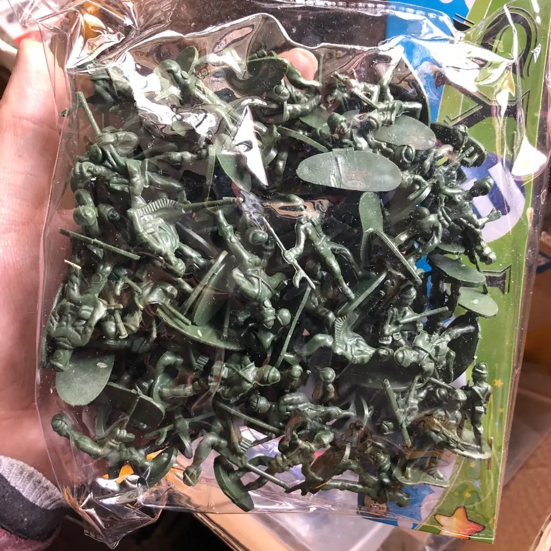 Board Game Risk - 100 Buah/Lot Mainan Tentara Tas Panas